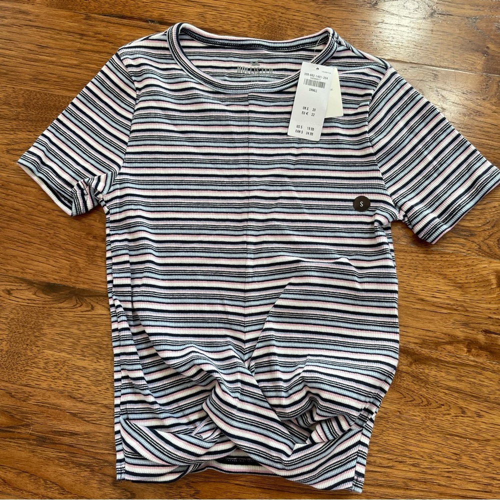 Hollister T-shirt